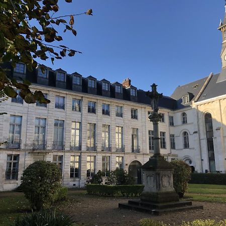 Superbe T2 Avec Vue Sur Cour - Rouen Centre Apartment Ngoại thất bức ảnh